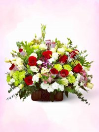 กระเช้าดอกไม้สวยหรู