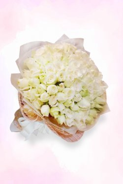 ช่อกุหลาบขาวขนาดใหญ่ 50-100 ดอก