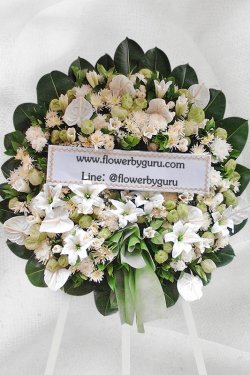 พวงหรีดสีขาวเขียว สุภาพ